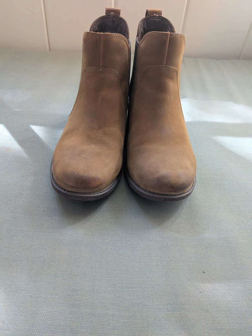 Girl's Brown Ugg Chelsea Ankle Boots - Classic Slip-On Style